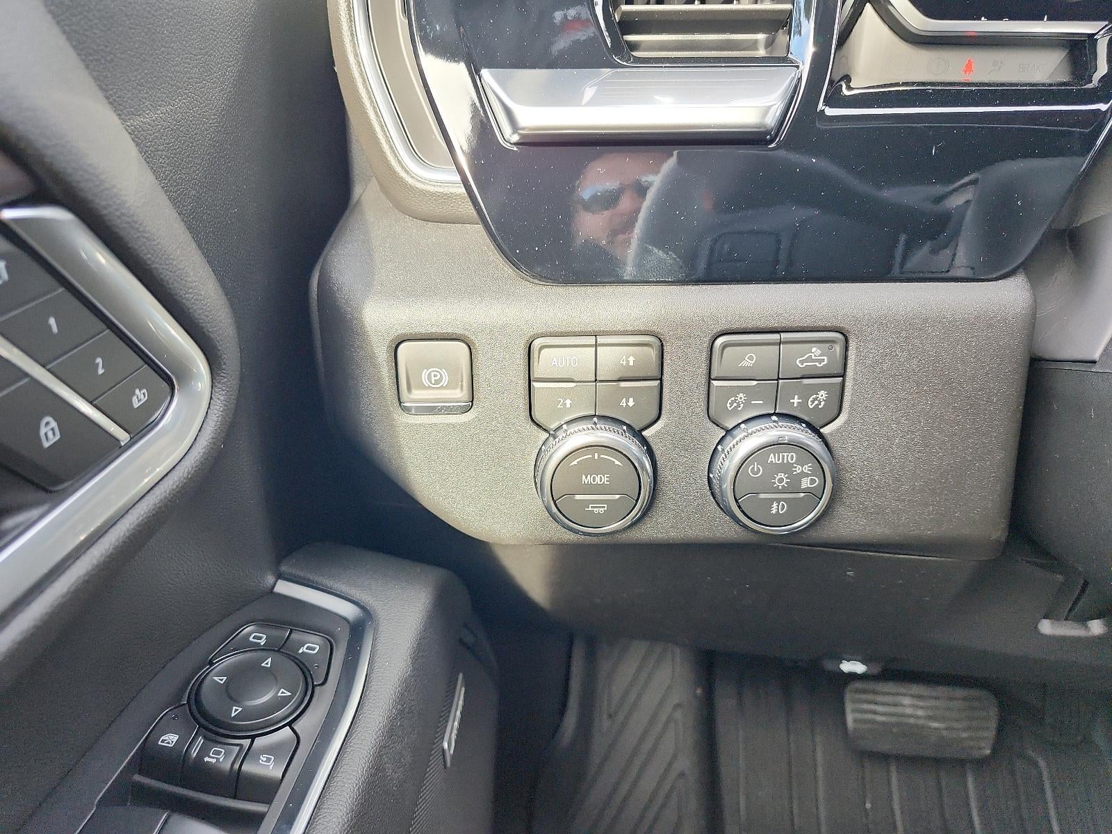 2026 GMC Sierra 2500 HD Crew Cab Standard Box 4-Wheel Drive SLT