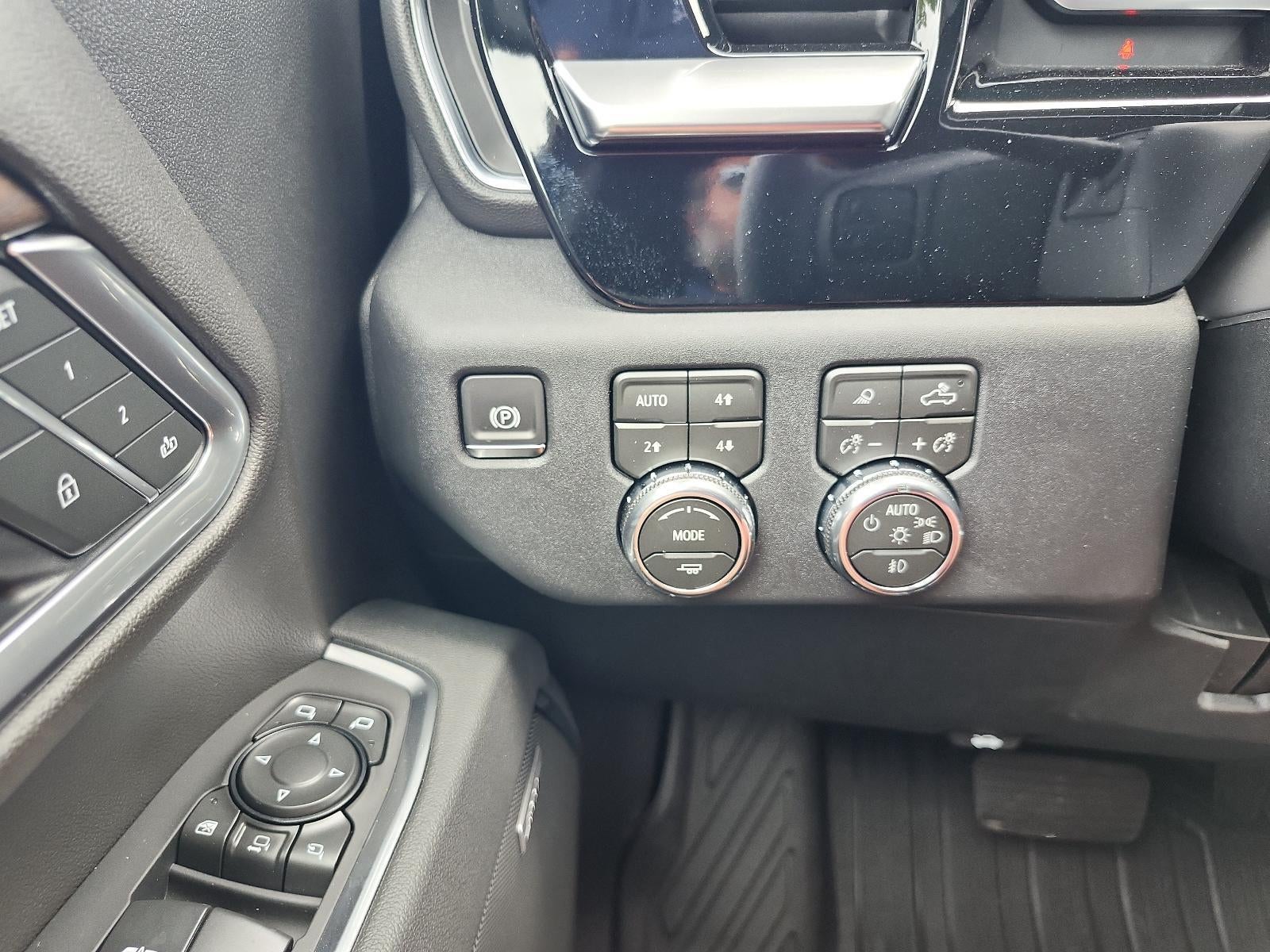 2026 GMC Sierra 2500 HD Crew Cab Standard Box 4-Wheel Drive SLT
