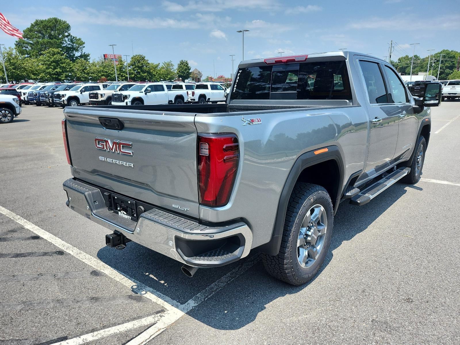 2026 GMC Sierra 2500 HD Crew Cab Standard Box 4-Wheel Drive SLT
