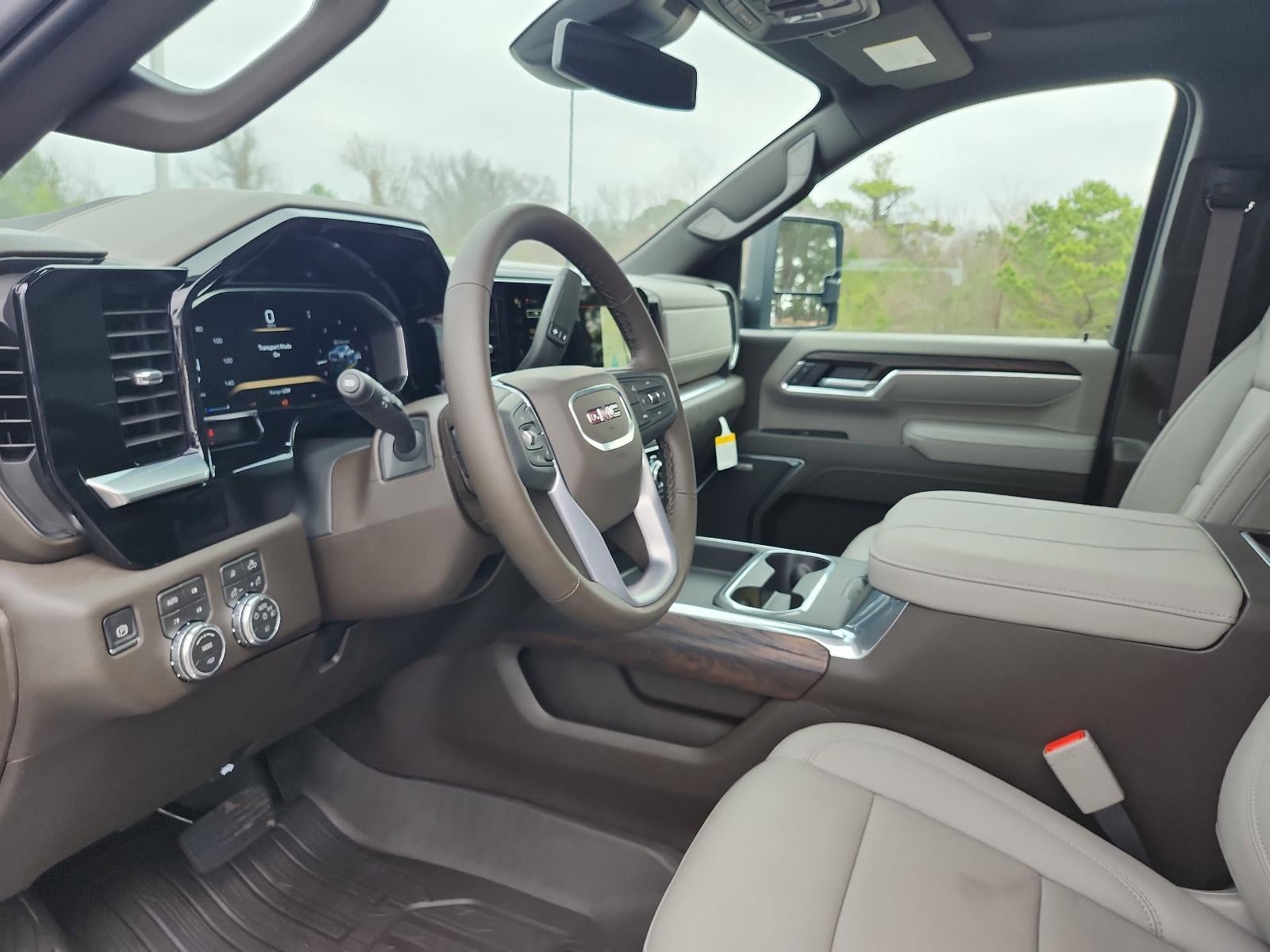 2026 GMC Sierra 2500 HD Crew Cab Standard Box 4-Wheel Drive SLT