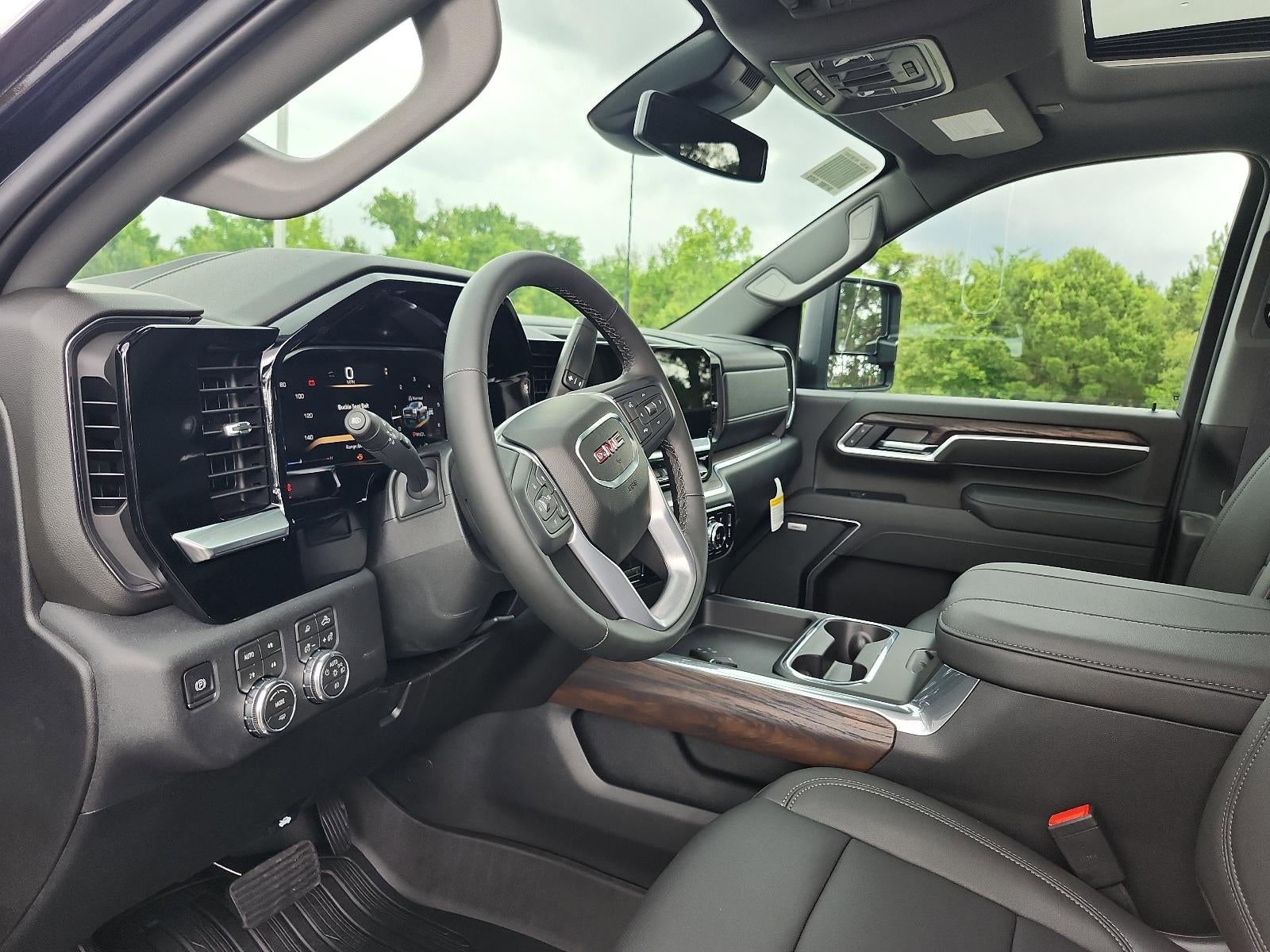 2026 GMC Sierra 2500 HD Crew Cab Standard Box 4-Wheel Drive SLT