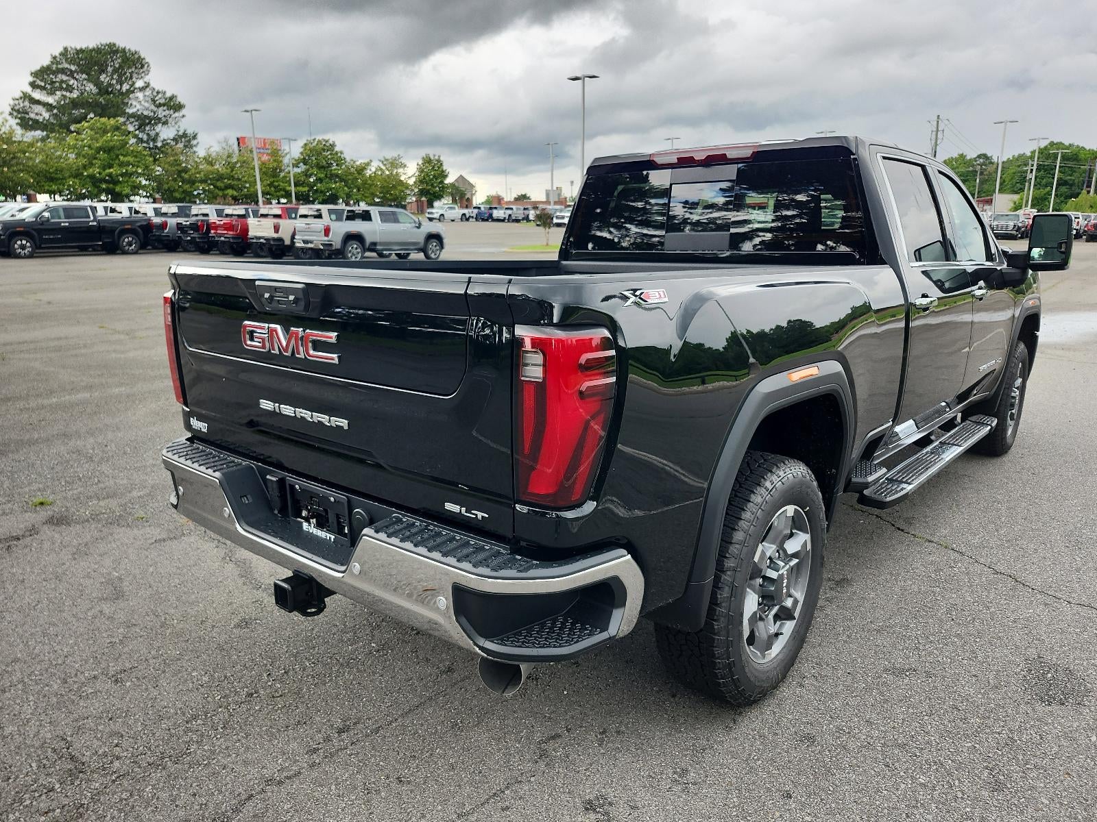 2026 GMC Sierra 2500 HD Crew Cab Standard Box 4-Wheel Drive SLT