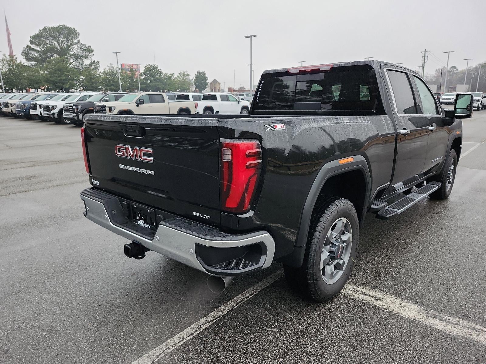 2026 GMC Sierra 2500 HD Crew Cab Standard Box 4-Wheel Drive SLT