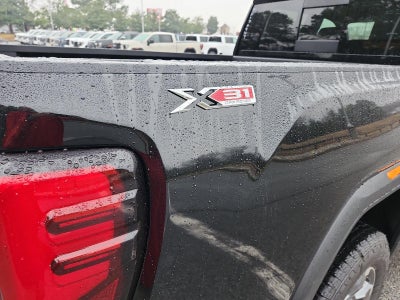 2026 GMC Sierra 2500 HD Crew Cab Standard Box 4-Wheel Drive SLT