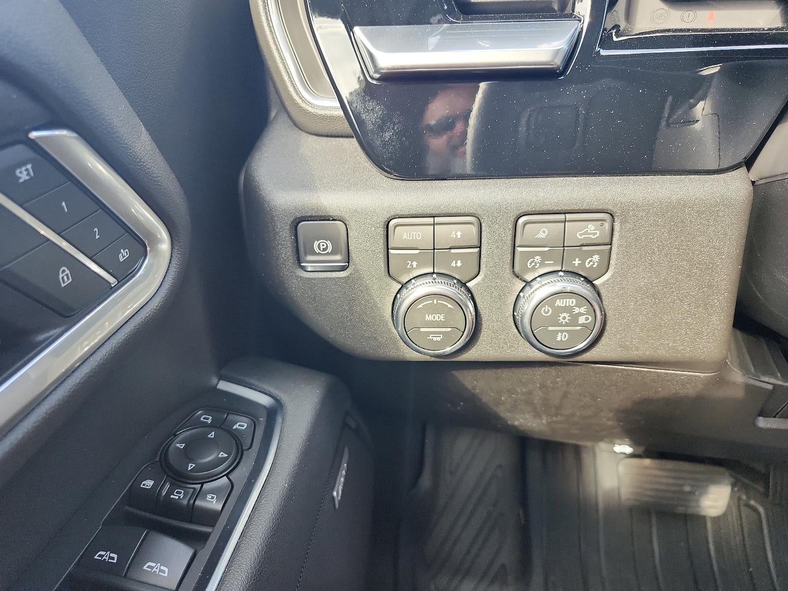 2026 GMC Sierra 2500 HD Crew Cab Standard Box 4-Wheel Drive SLT