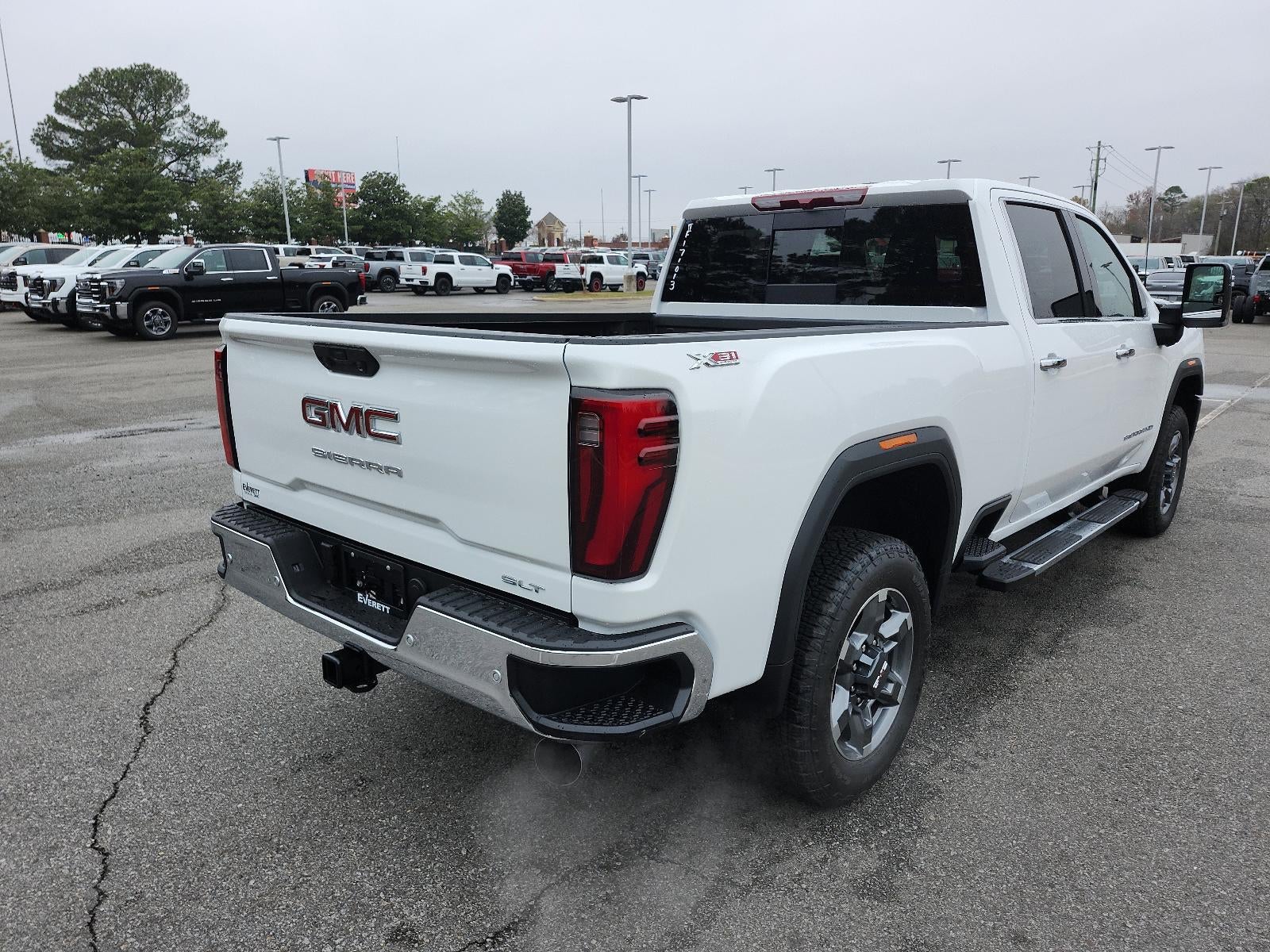 2026 GMC Sierra 2500 HD Crew Cab Standard Box 4-Wheel Drive SLT