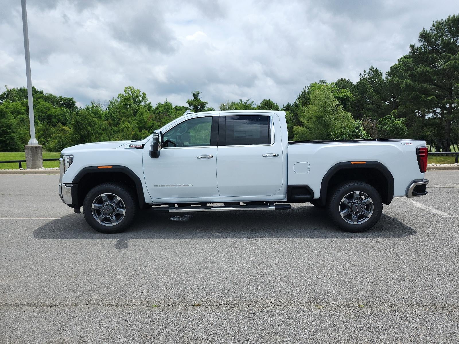 2026 GMC Sierra 2500 HD Crew Cab Standard Box 4-Wheel Drive SLT