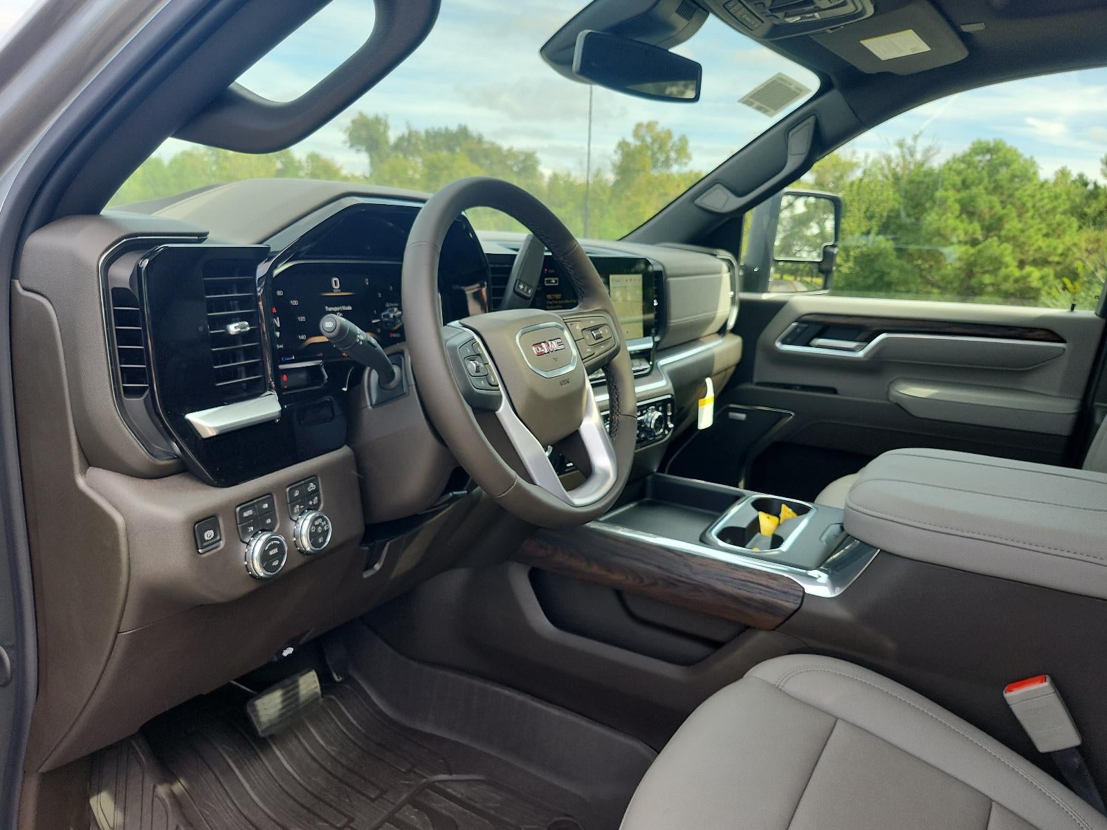 2026 GMC Sierra 2500 HD Crew Cab Standard Box 4-Wheel Drive SLT