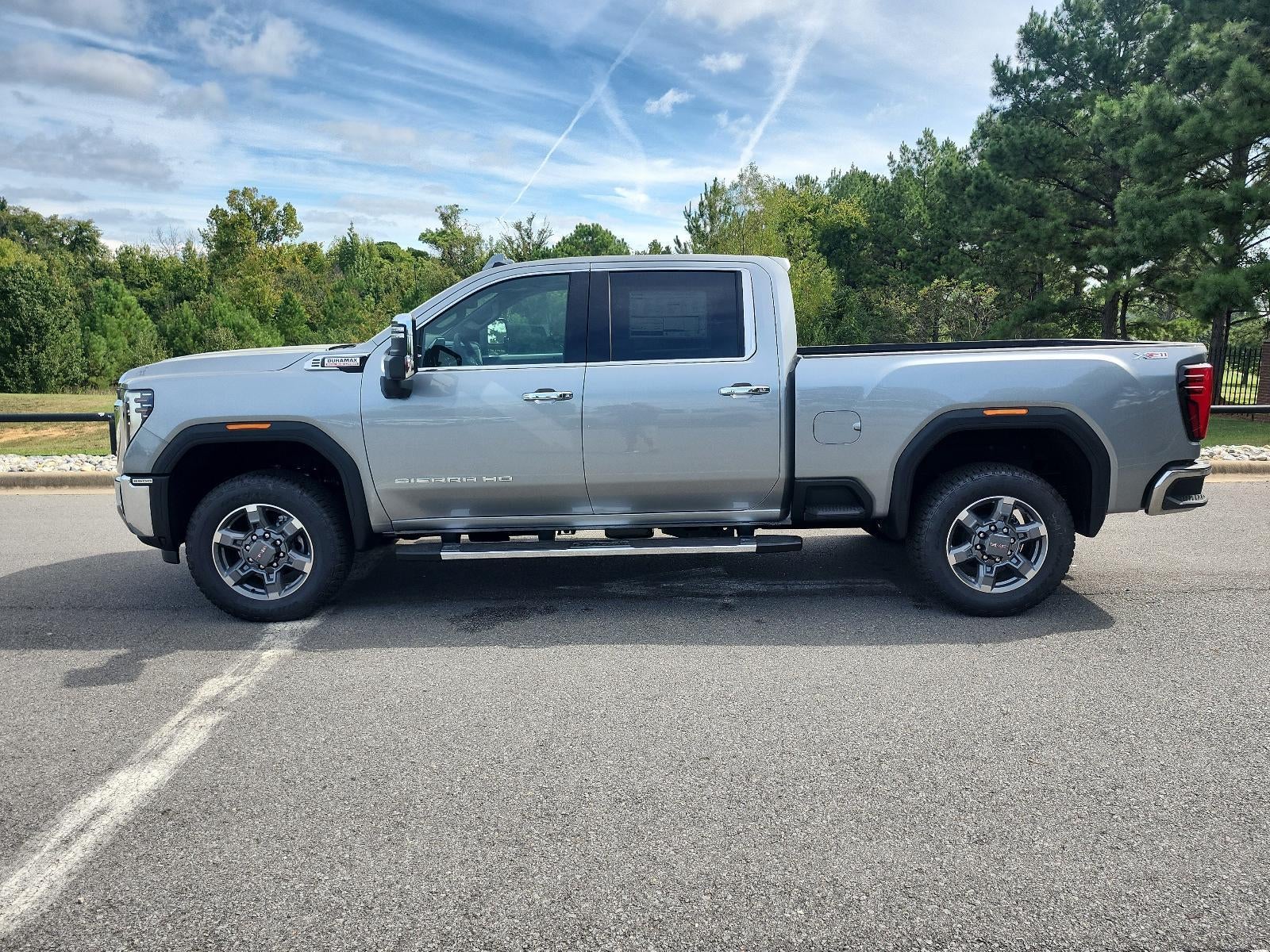 2026 GMC Sierra 2500 HD Crew Cab Standard Box 4-Wheel Drive SLT