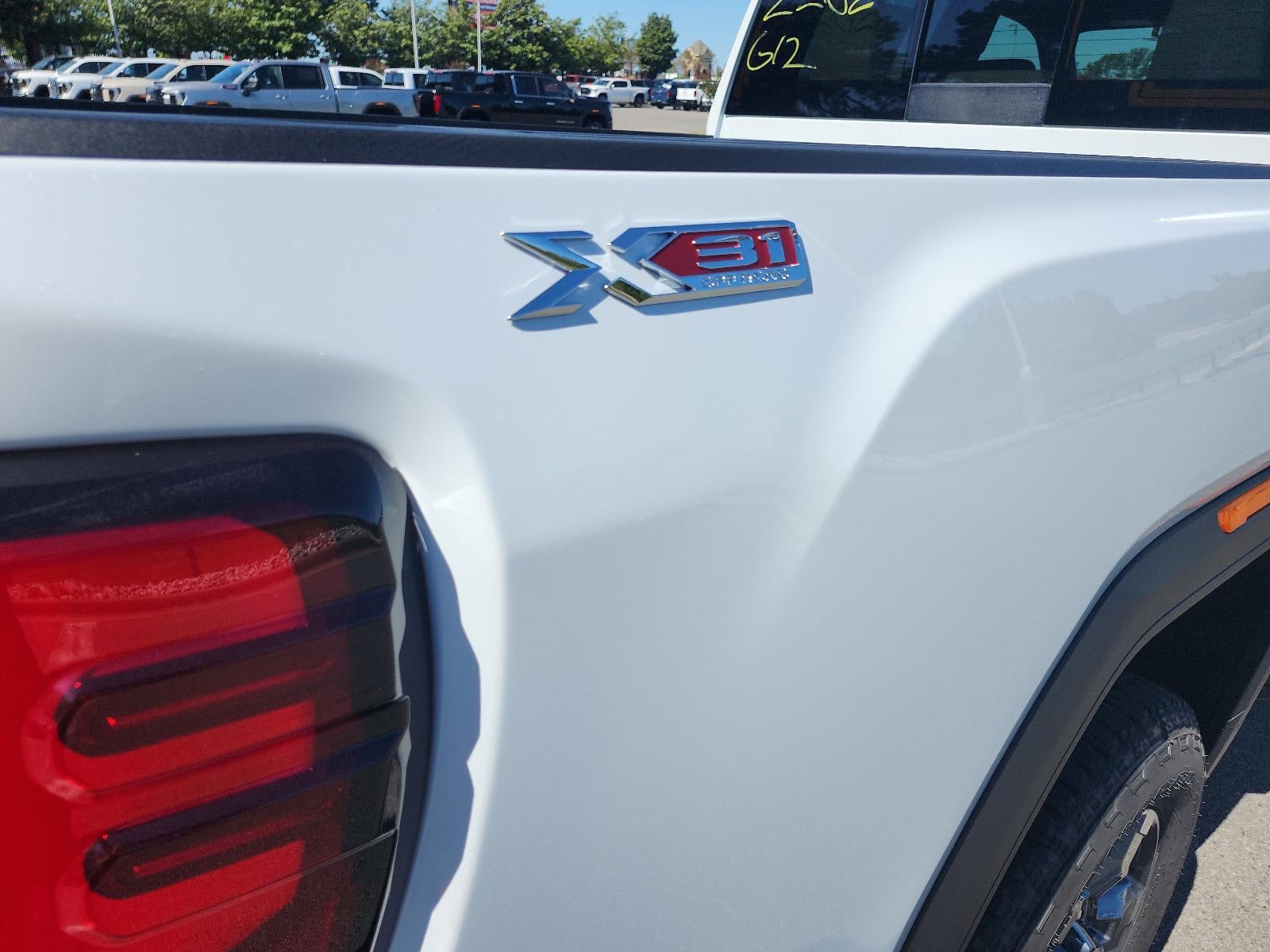 2026 GMC Sierra 2500 HD Crew Cab Standard Box 4-Wheel Drive SLT