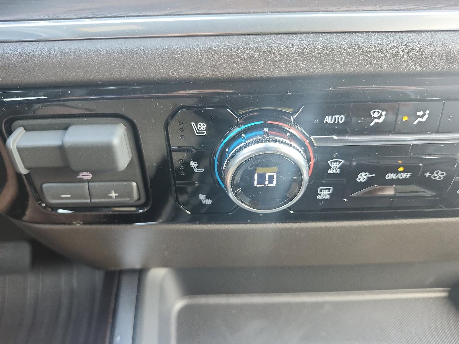 2026 GMC Sierra 2500 HD Crew Cab Standard Box 4-Wheel Drive SLT