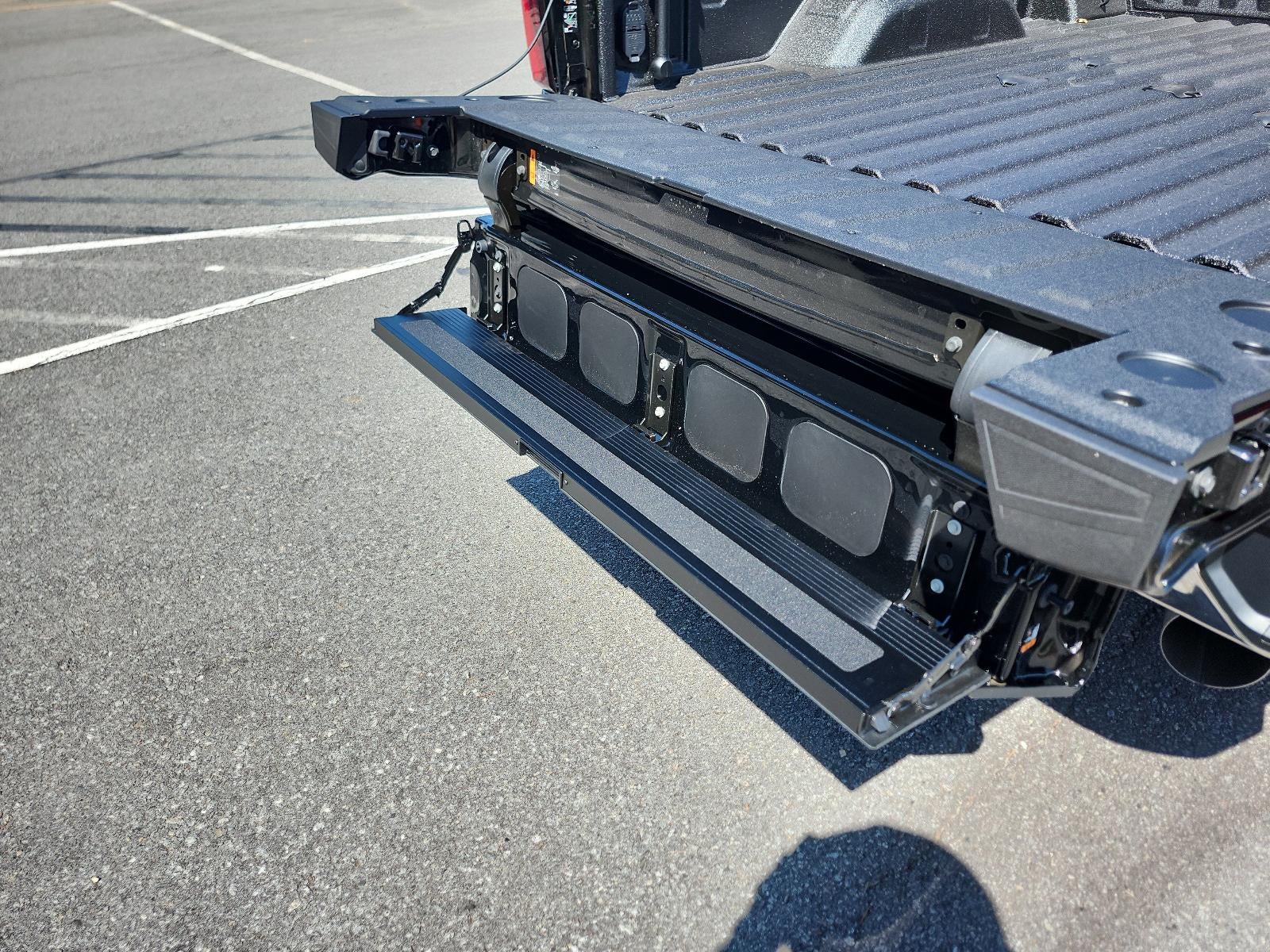 2026 GMC Sierra 2500 HD Crew Cab Standard Box 4-Wheel Drive SLT