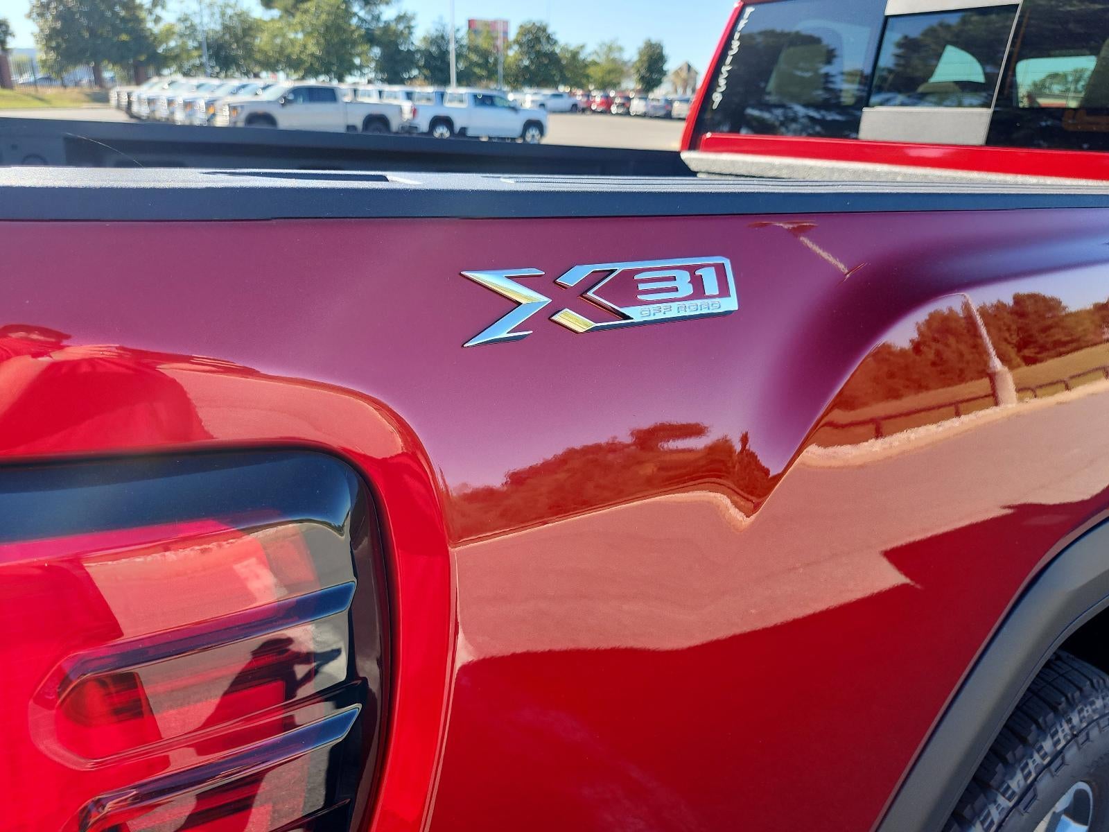 2026 GMC Sierra 2500 HD Crew Cab Standard Box 4-Wheel Drive SLT