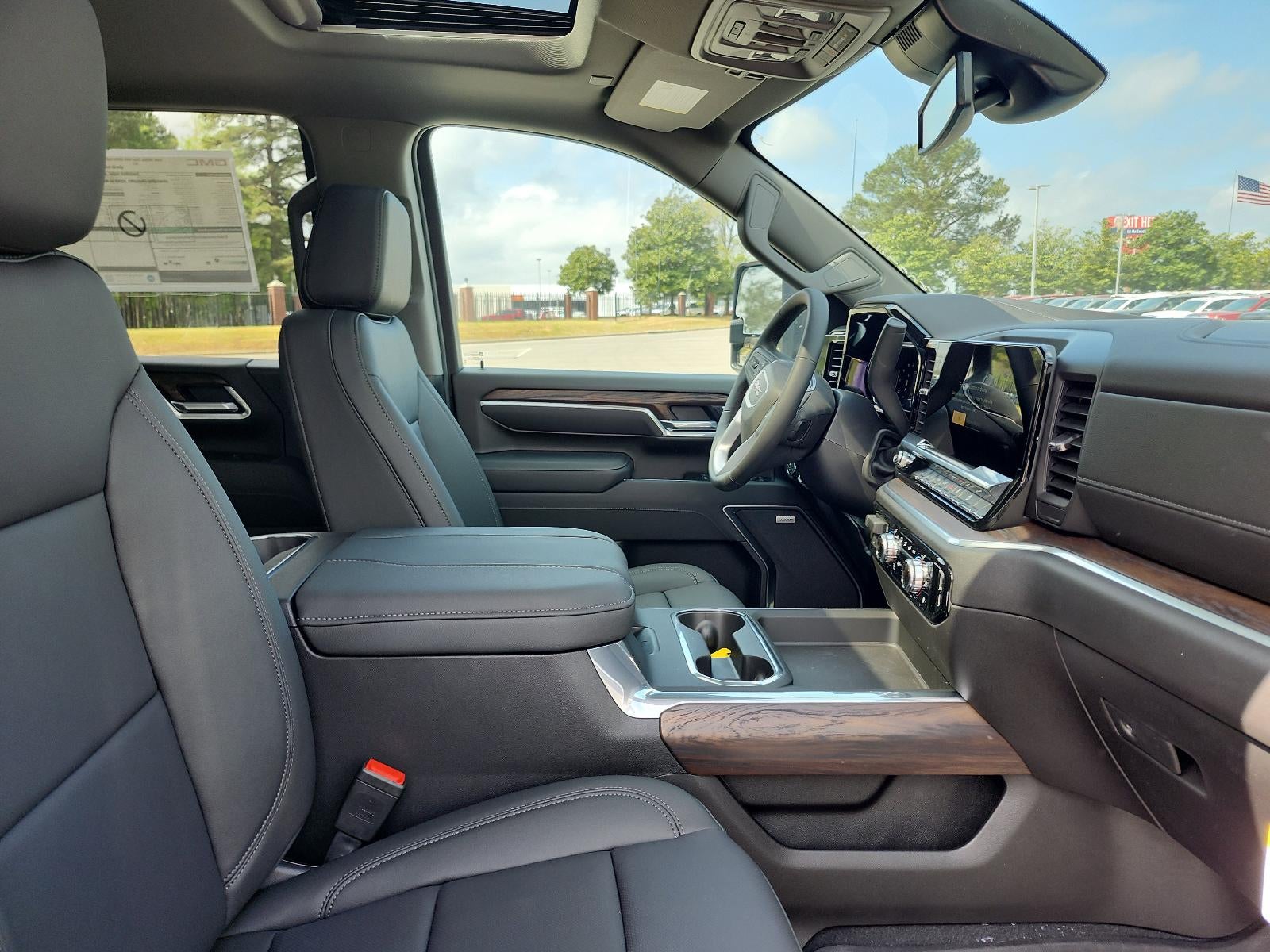 2026 GMC Sierra 2500 HD Crew Cab Standard Box 4-Wheel Drive SLT