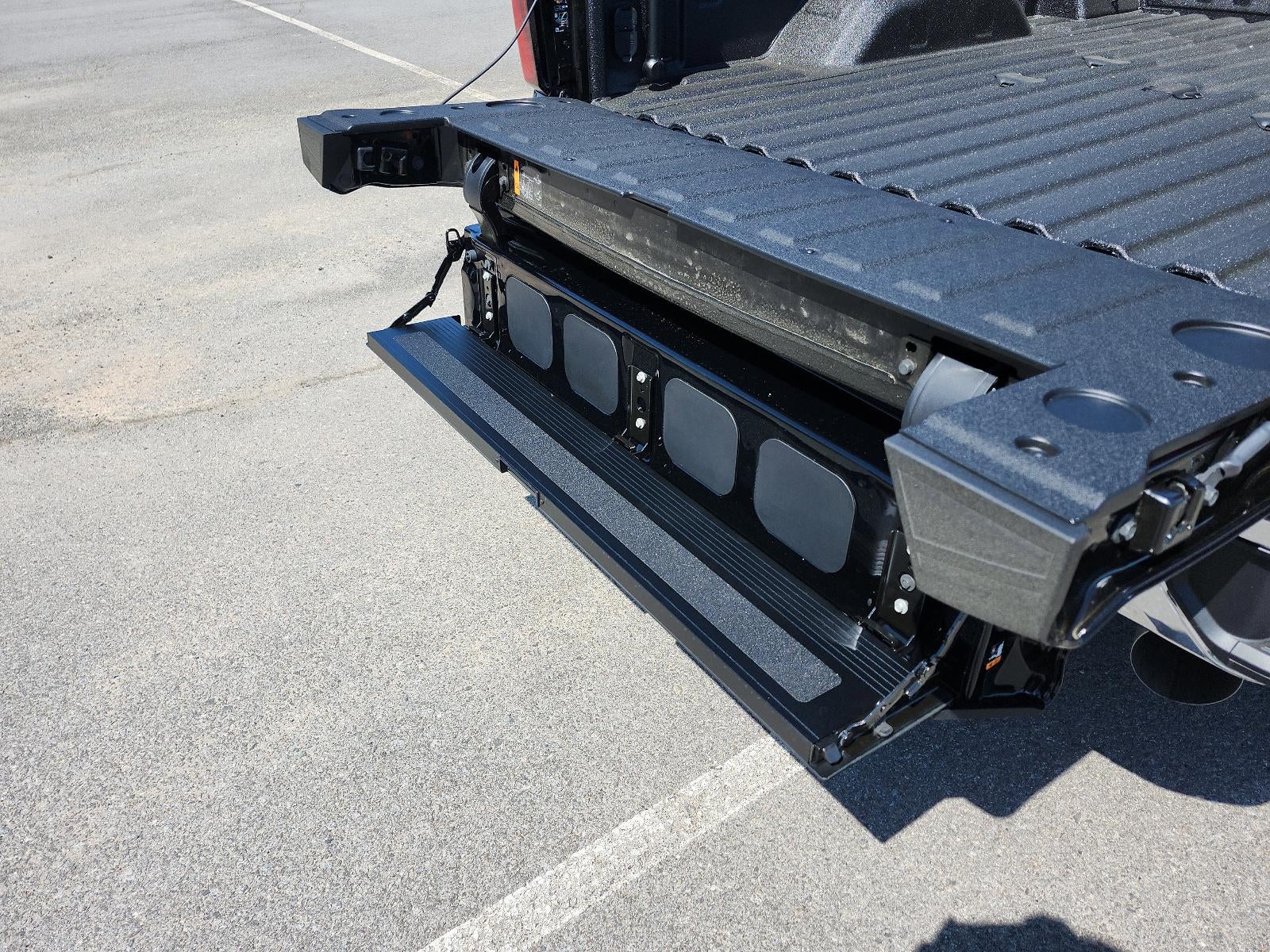 2025 GMC Sierra 2500 HD Crew Cab Standard Box 4-Wheel Drive SLT