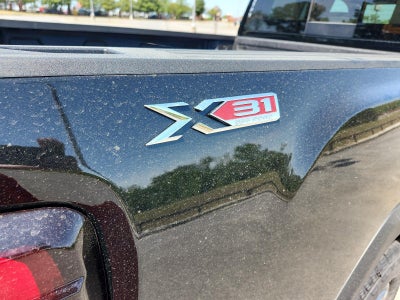 2025 GMC Sierra 2500 HD Crew Cab Standard Box 4-Wheel Drive SLT