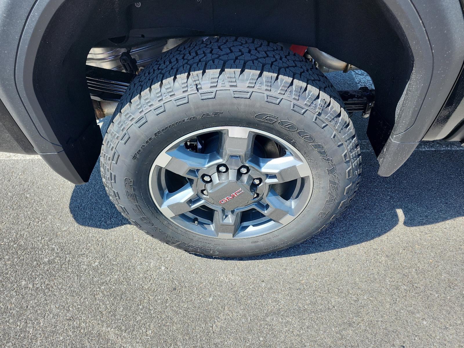 2025 GMC Sierra 2500 HD Crew Cab Standard Box 4-Wheel Drive SLT