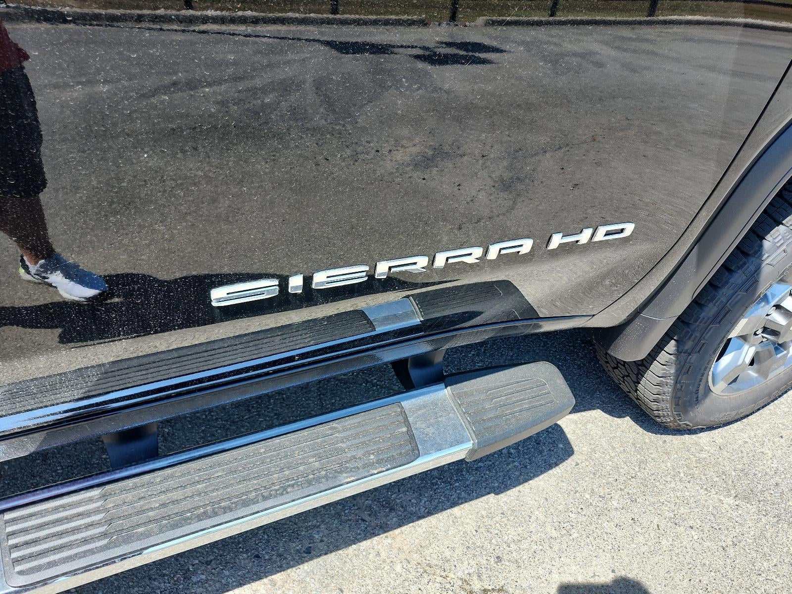 2025 GMC Sierra 2500 HD Crew Cab Standard Box 4-Wheel Drive SLT