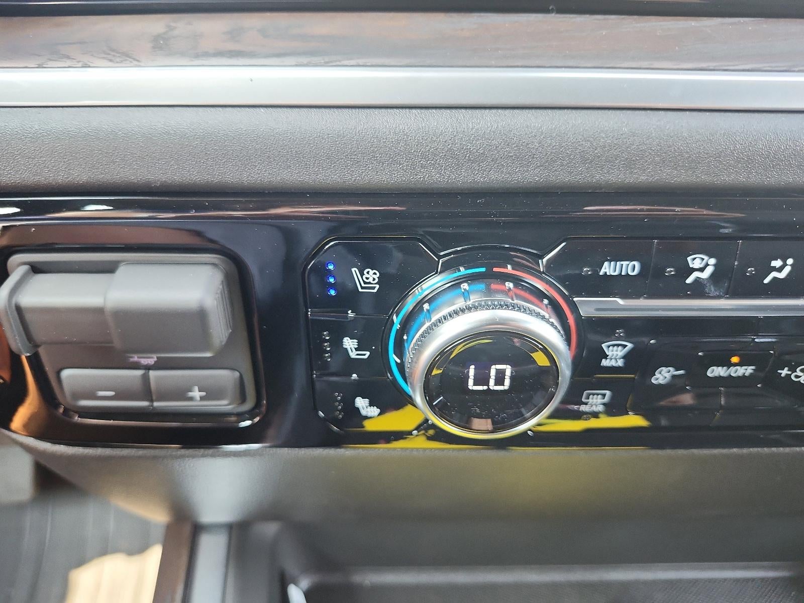 2025 GMC Sierra 2500 HD Crew Cab Standard Box 4-Wheel Drive SLT