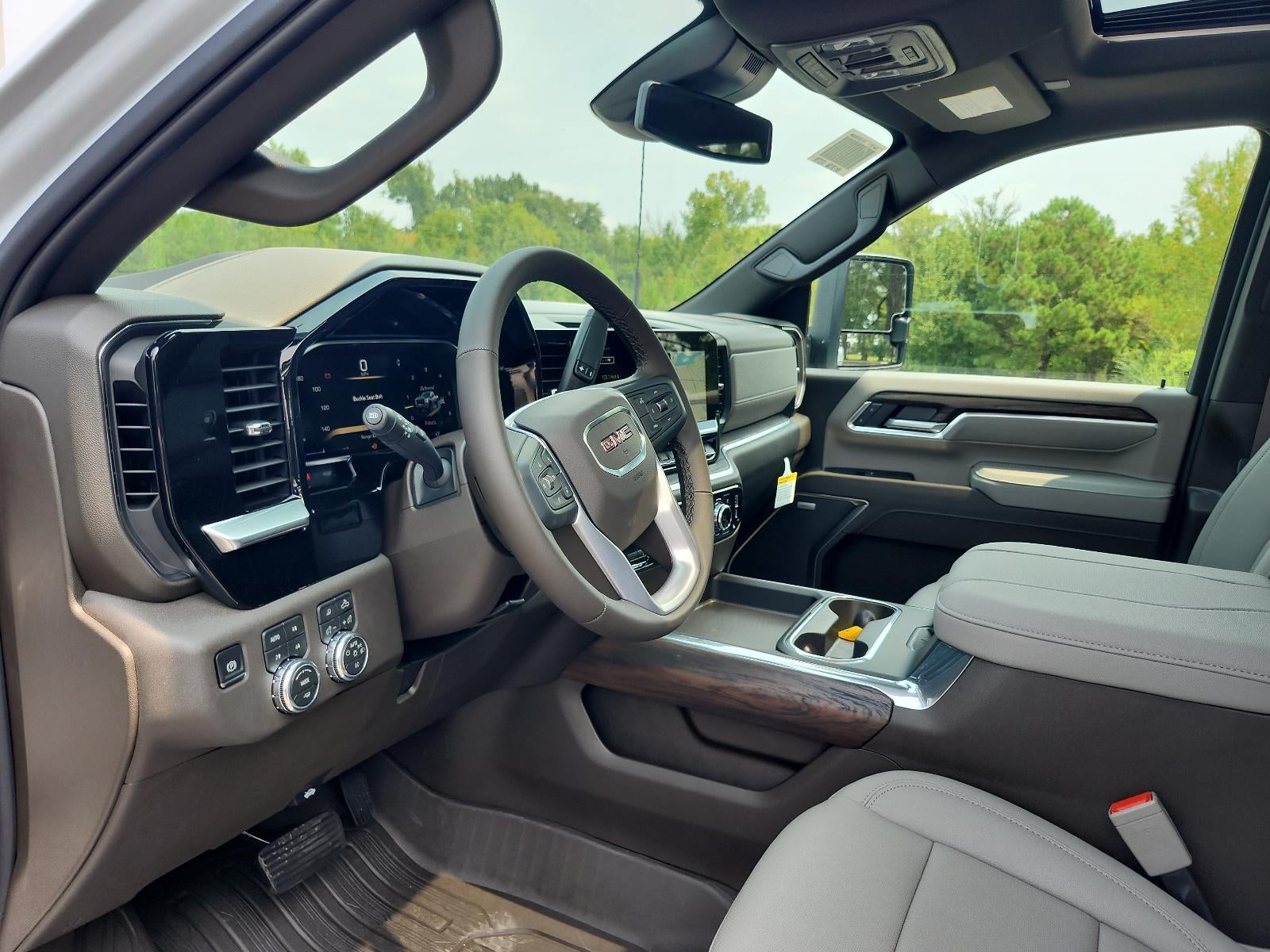 2026 GMC Sierra 2500 HD Crew Cab Standard Box 4-Wheel Drive SLT