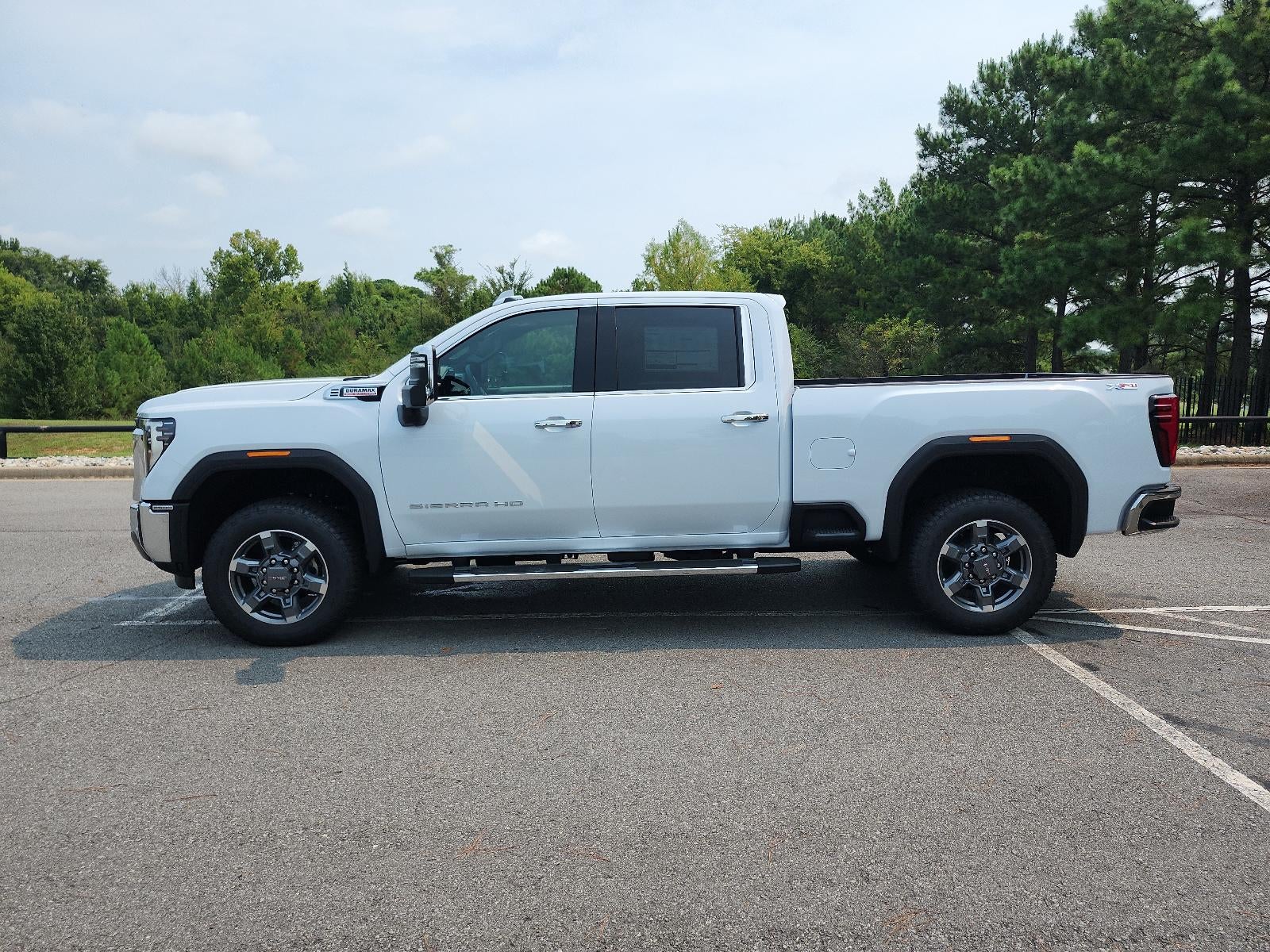 2026 GMC Sierra 2500 HD Crew Cab Standard Box 4-Wheel Drive SLT
