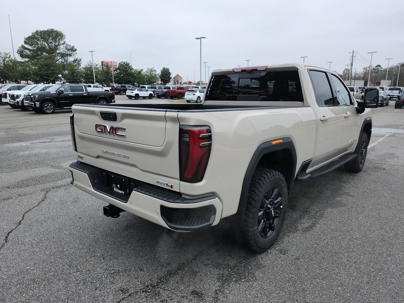 2026 GMC Sierra 2500 HD Crew Cab Standard Box 4-Wheel Drive AT4
