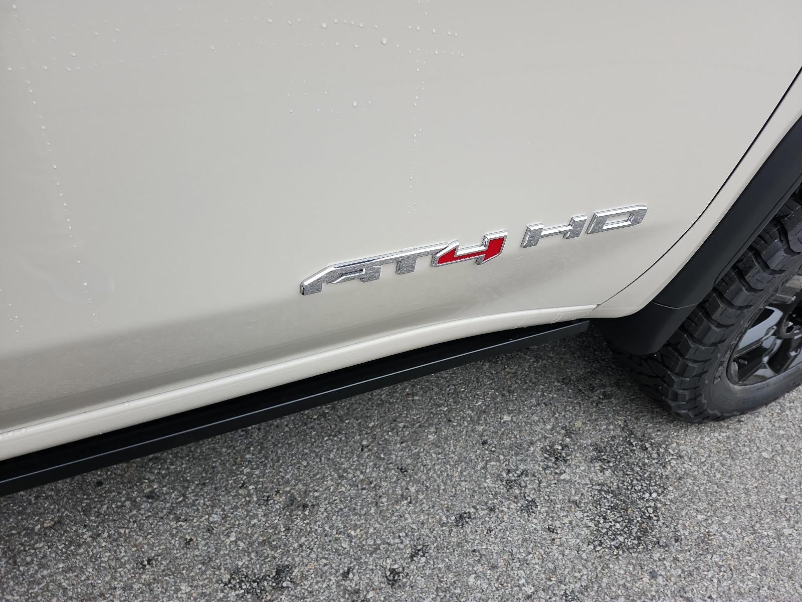 2026 GMC Sierra 2500 HD Crew Cab Standard Box 4-Wheel Drive AT4