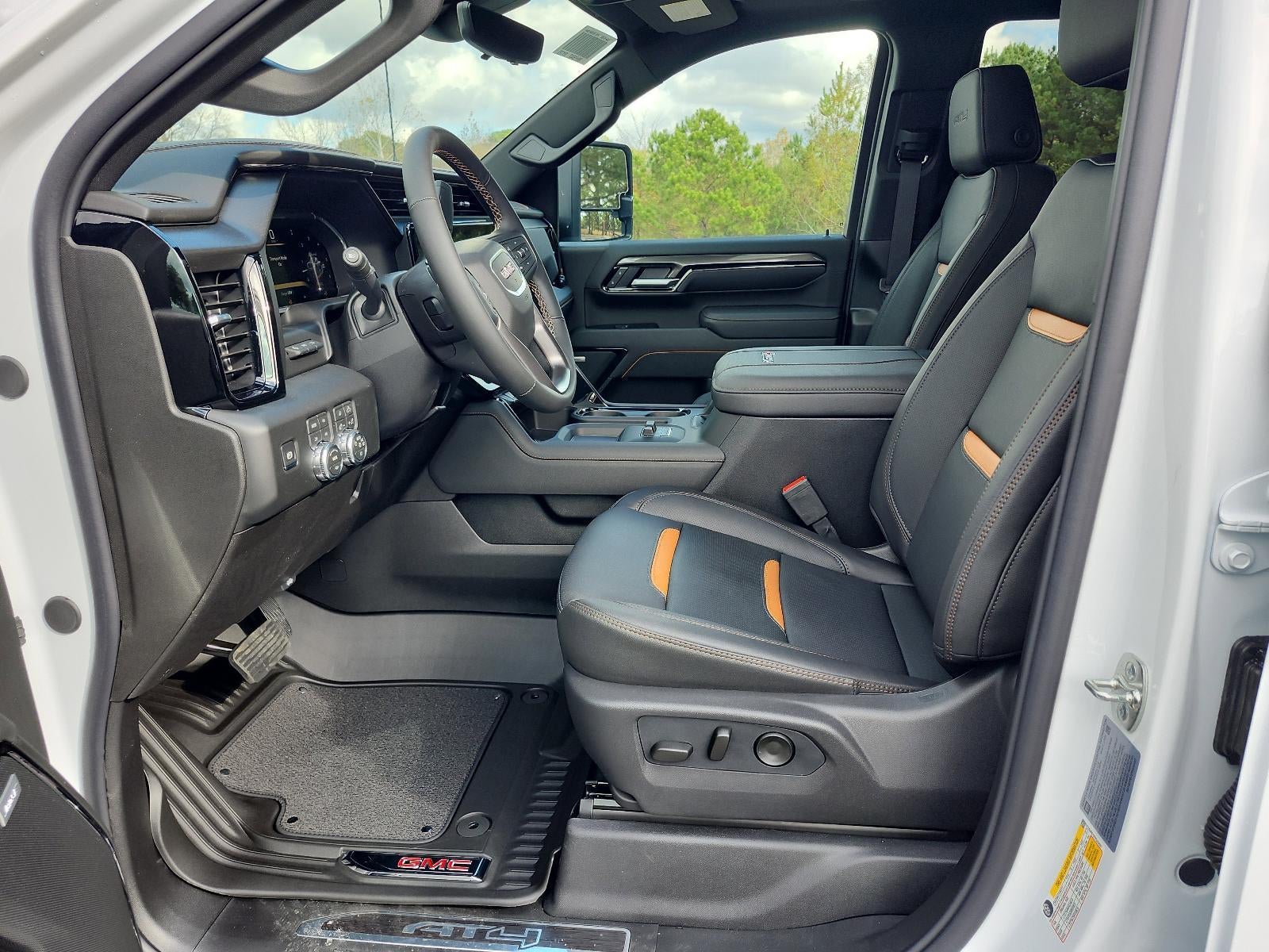 2026 GMC Sierra 2500 HD Crew Cab Standard Box 4-Wheel Drive AT4