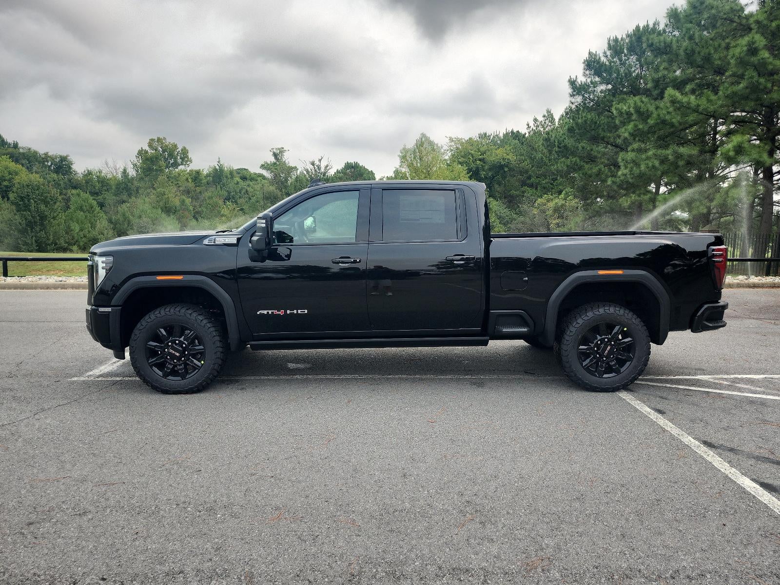 2026 GMC Sierra 2500 HD Crew Cab Standard Box 4-Wheel Drive AT4