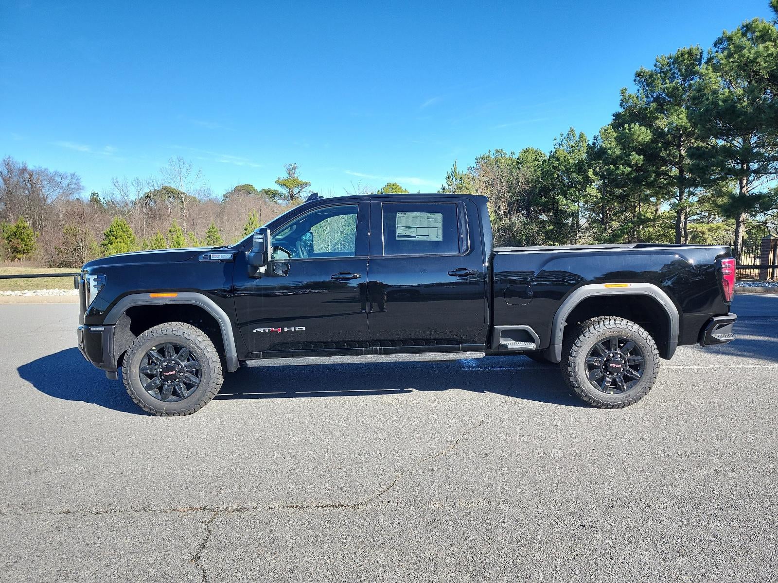 2026 GMC Sierra 2500 HD Crew Cab Standard Box 4-Wheel Drive AT4