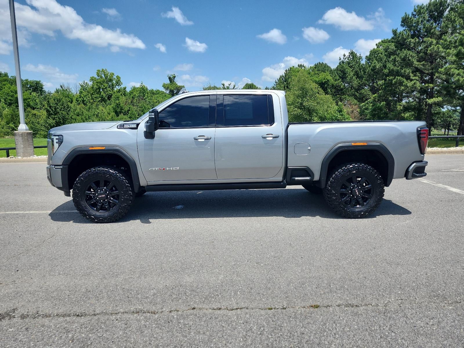 2025 GMC Sierra 2500 HD AT4
