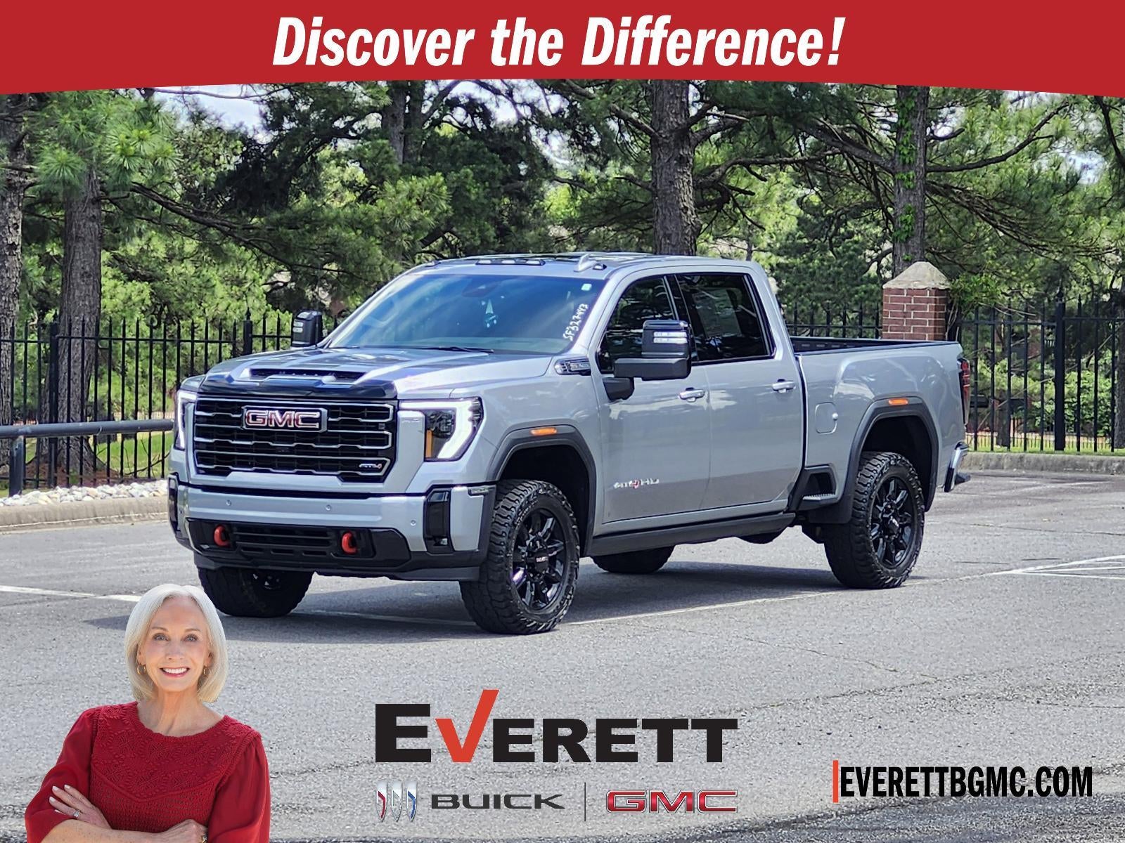 2025 GMC Sierra 4WD Crew Cab Standard Box AT4's photo