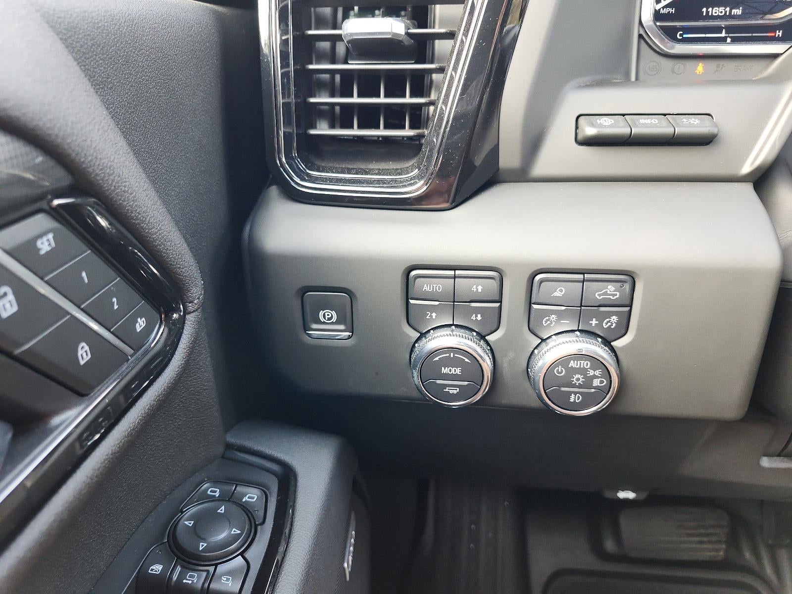 2025 GMC Sierra 2500 HD AT4