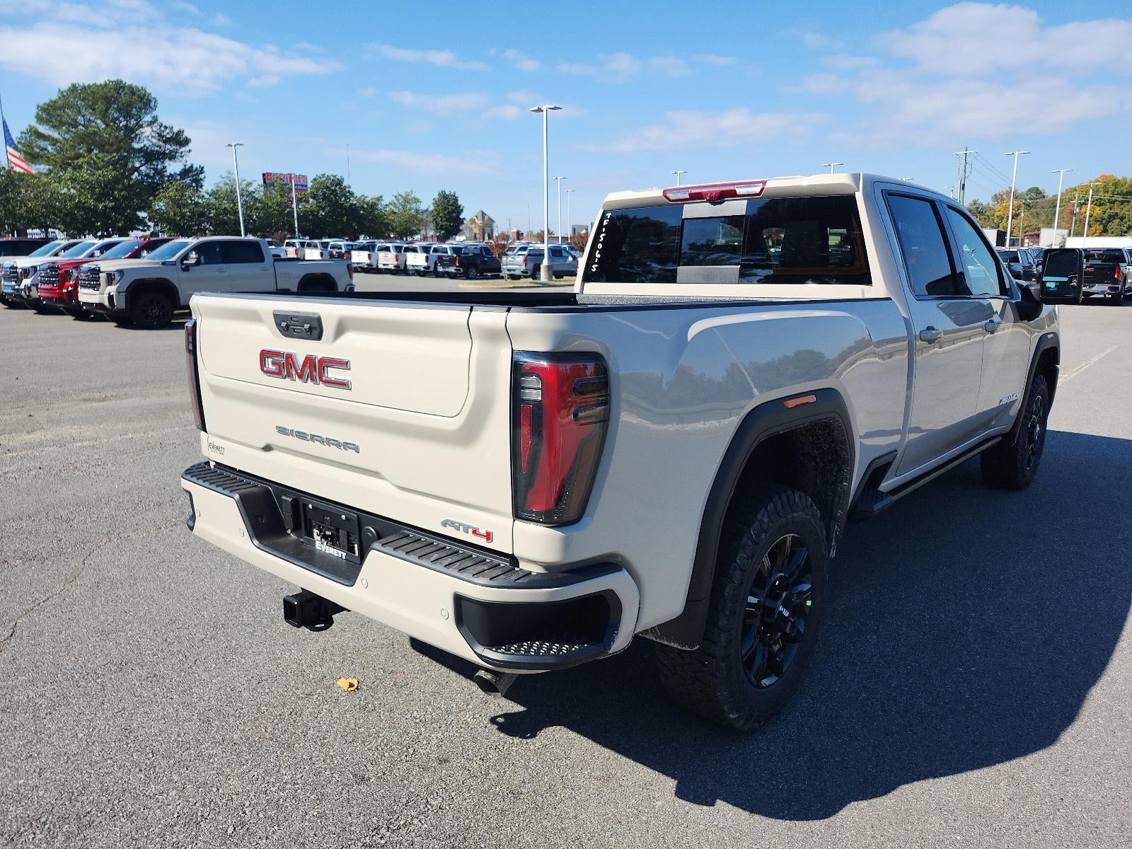 2026 GMC Sierra 2500 HD Crew Cab Standard Box 4-Wheel Drive AT4