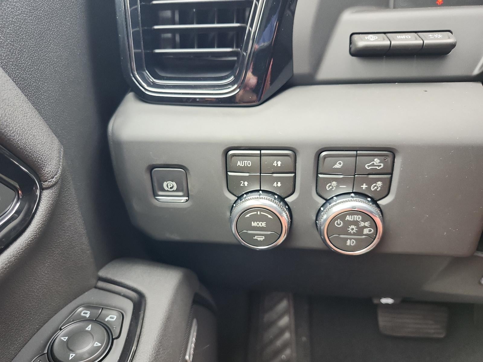 2026 GMC Sierra 2500 HD Crew Cab Standard Box 4-Wheel Drive AT4