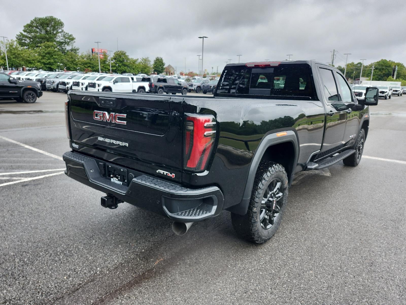 2026 GMC Sierra 2500 HD Crew Cab Long Box 4-Wheel Drive AT4