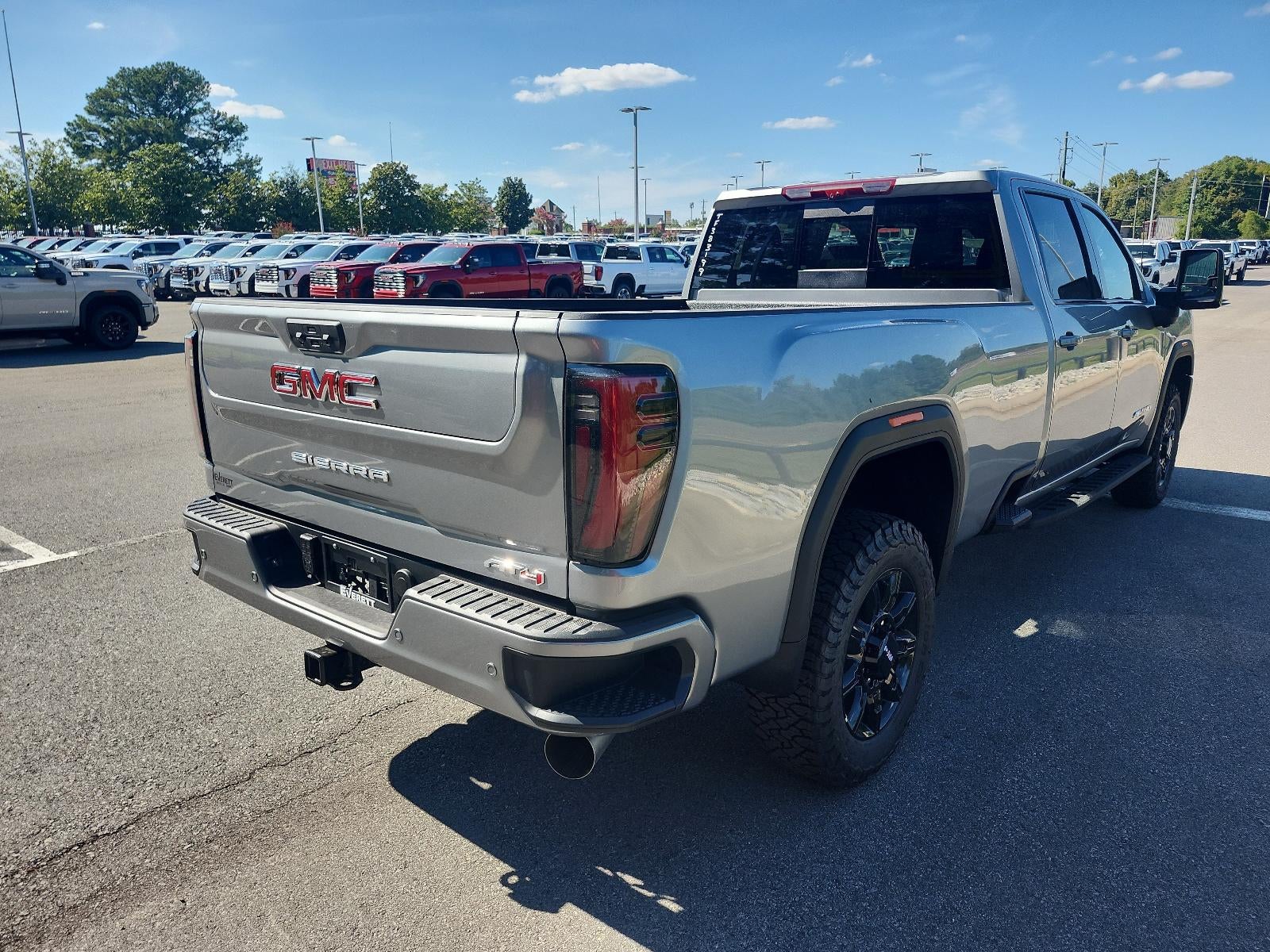 2026 GMC Sierra 2500 HD Crew Cab Long Box 4-Wheel Drive AT4