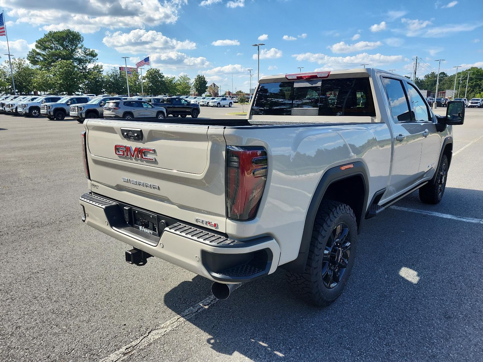 2026 GMC Sierra 2500 HD Crew Cab Standard Box 4-Wheel Drive AT4