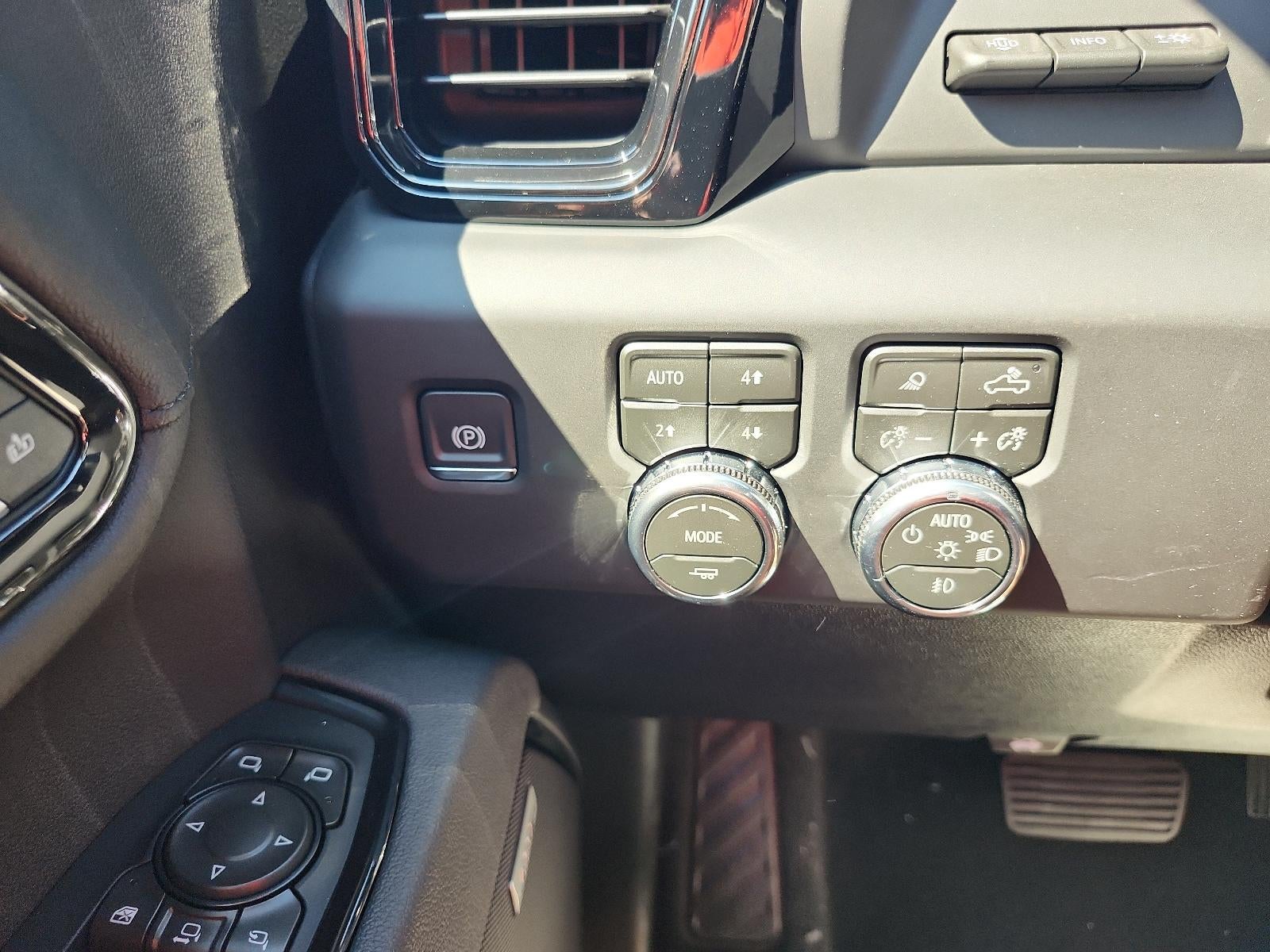 2026 GMC Sierra 2500 HD Crew Cab Standard Box 4-Wheel Drive AT4