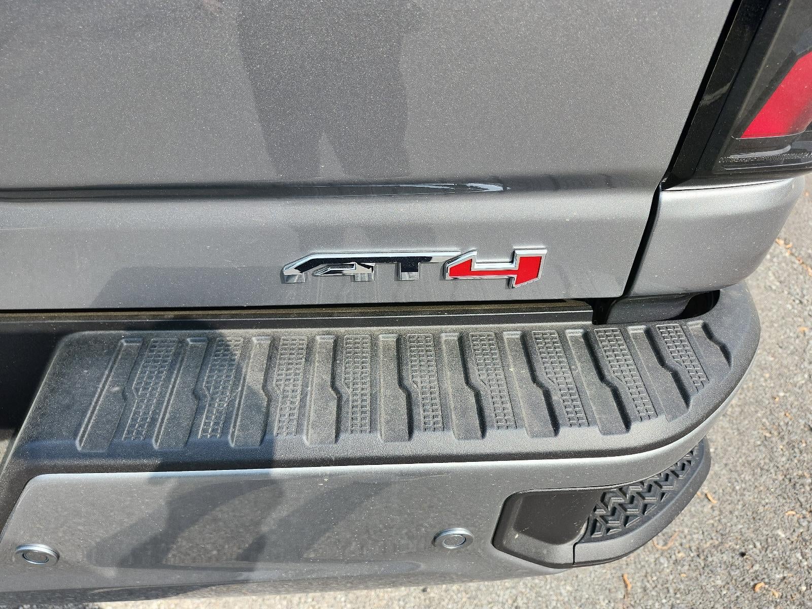 2026 GMC Sierra 2500 HD Crew Cab Long Box 4-Wheel Drive AT4