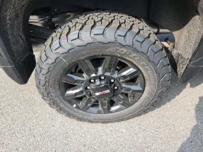 2026 GMC Sierra 2500 HD Crew Cab Long Box 4-Wheel Drive AT4