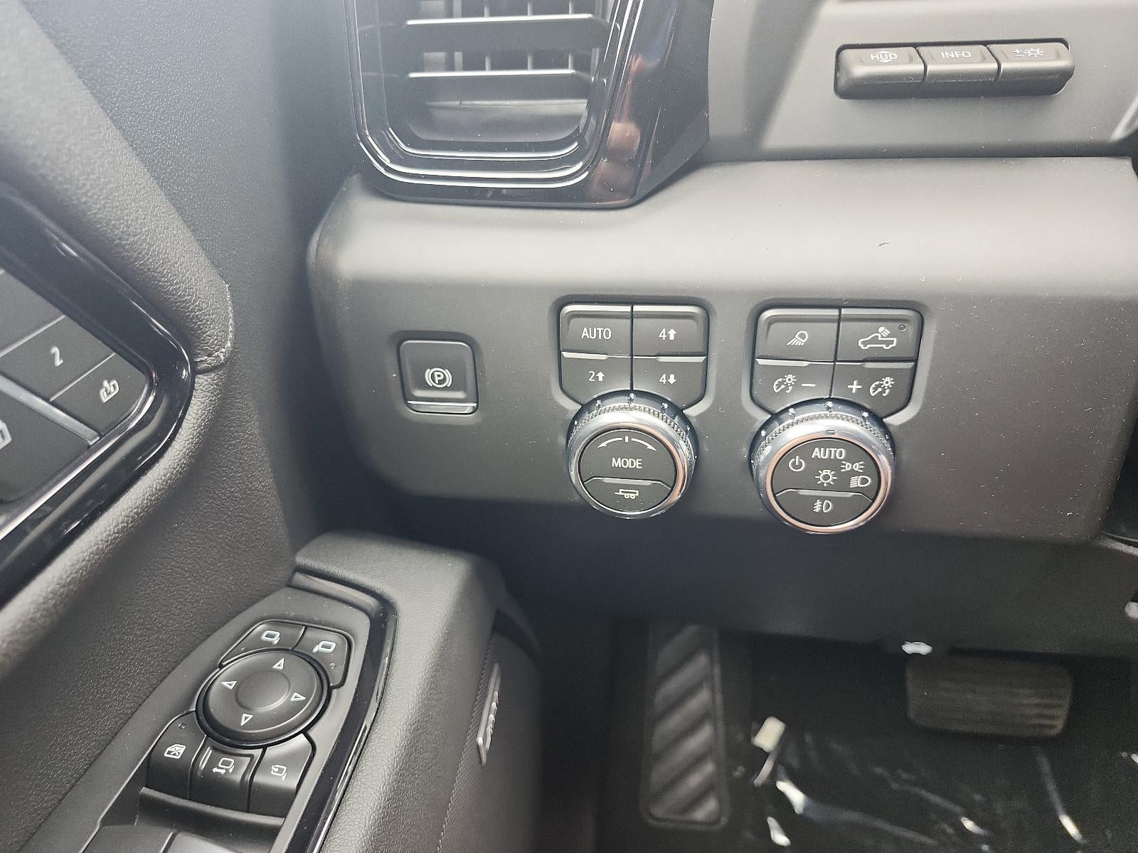 2026 GMC Sierra 2500 HD Crew Cab Standard Box 4-Wheel Drive AT4