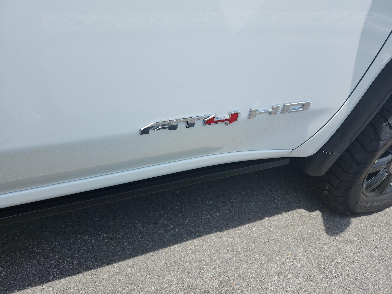 2026 GMC Sierra 2500 HD Crew Cab Standard Box 4-Wheel Drive AT4