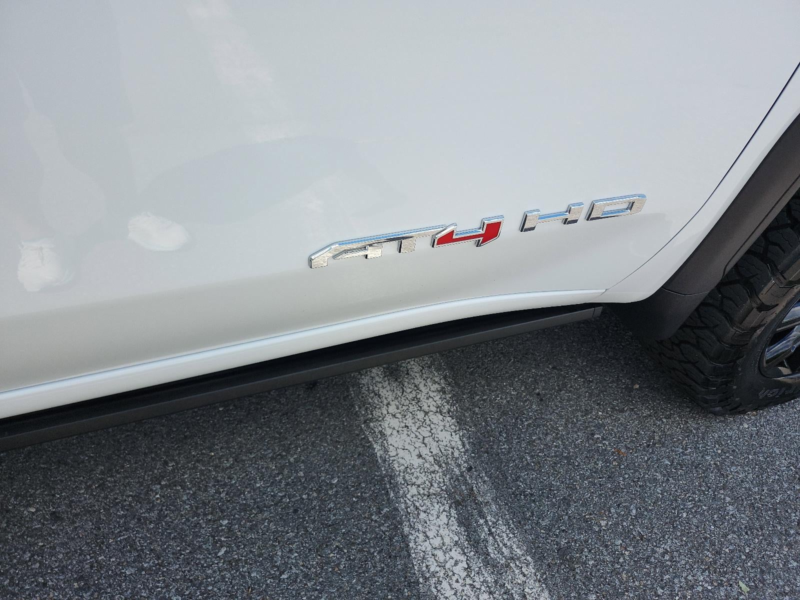 2025 GMC Sierra 2500 HD AT4
