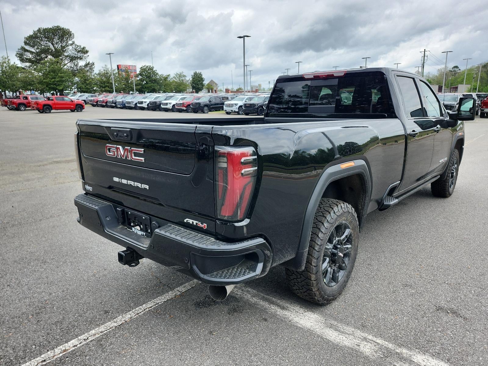 2026 GMC Sierra 2500 HD Crew Cab Long Box 4-Wheel Drive AT4