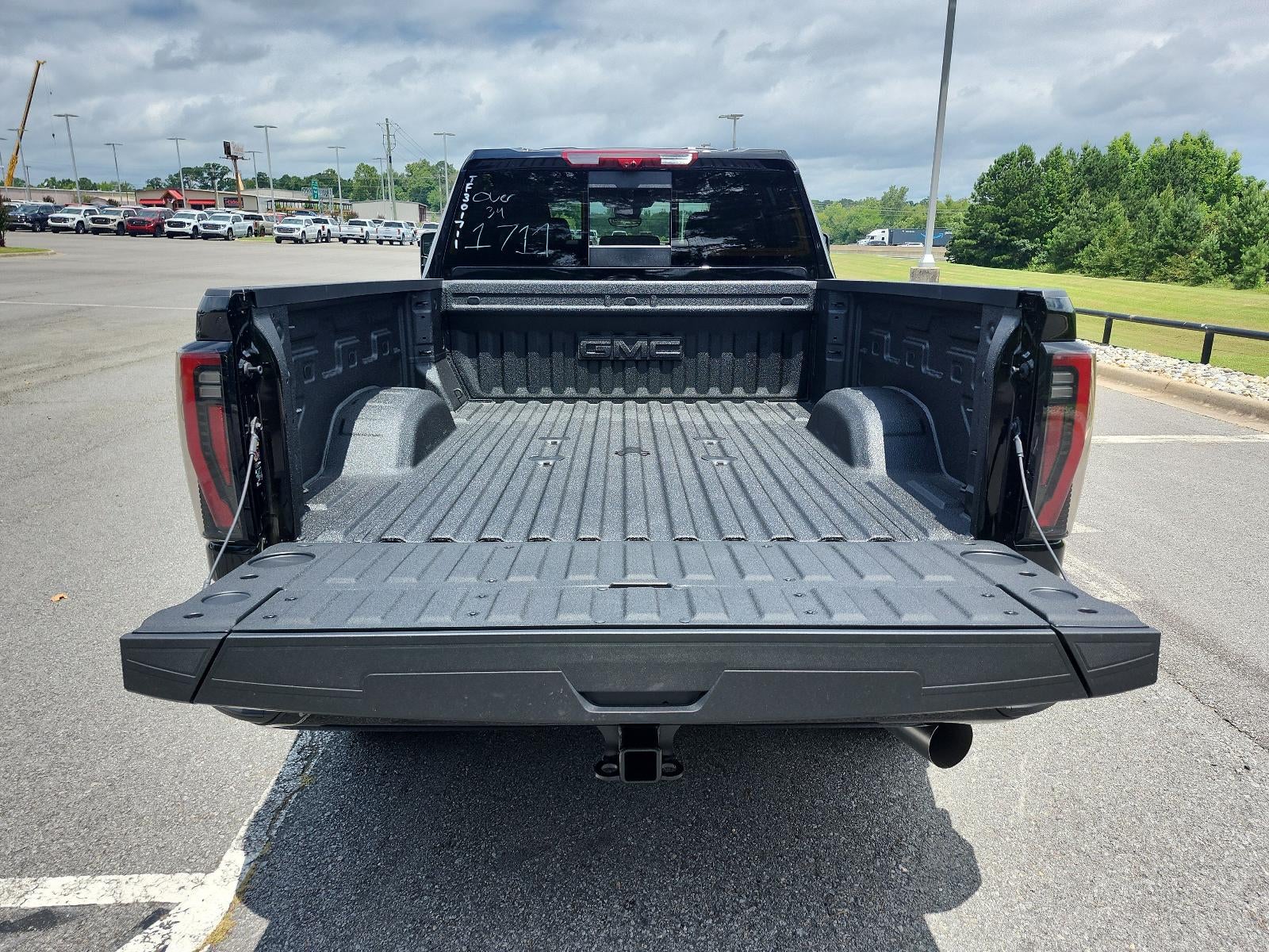 2026 GMC Sierra 2500 HD Crew Cab Standard Box 4-Wheel Drive AT4
