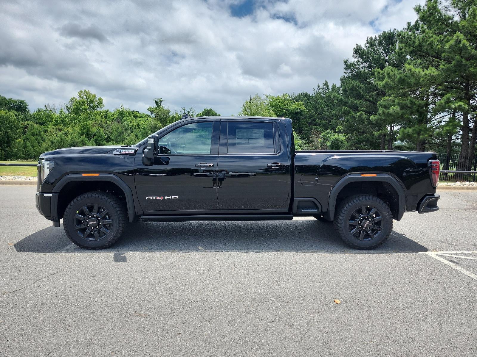 2026 GMC Sierra 2500 HD Crew Cab Standard Box 4-Wheel Drive AT4