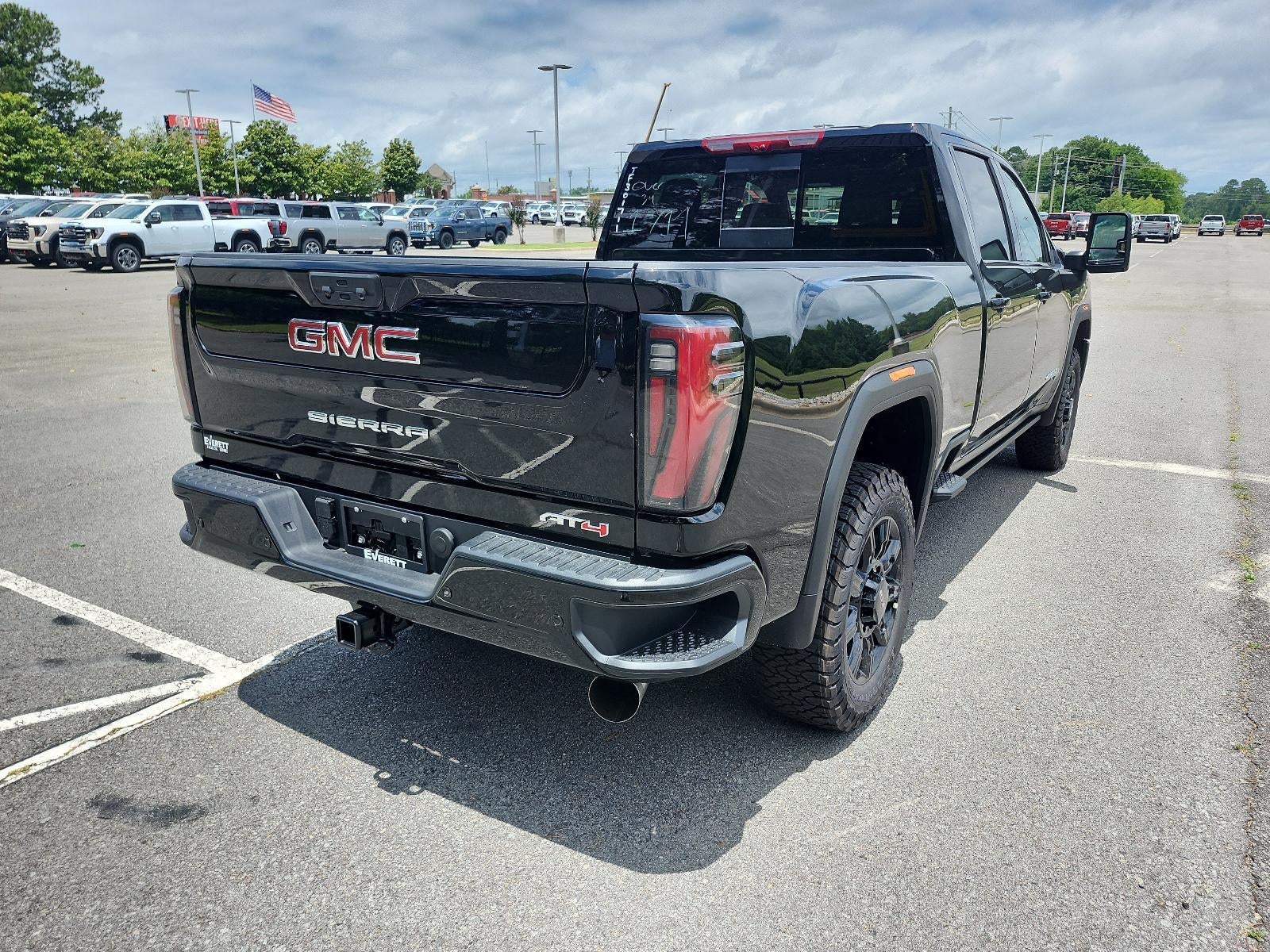 2026 GMC Sierra 2500 HD Crew Cab Standard Box 4-Wheel Drive AT4