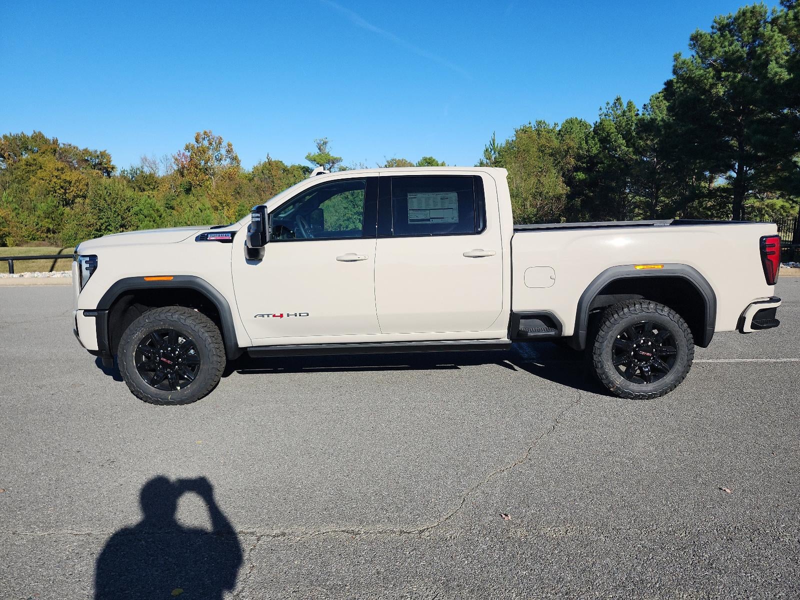 2026 GMC Sierra 2500 HD Crew Cab Standard Box 4-Wheel Drive AT4