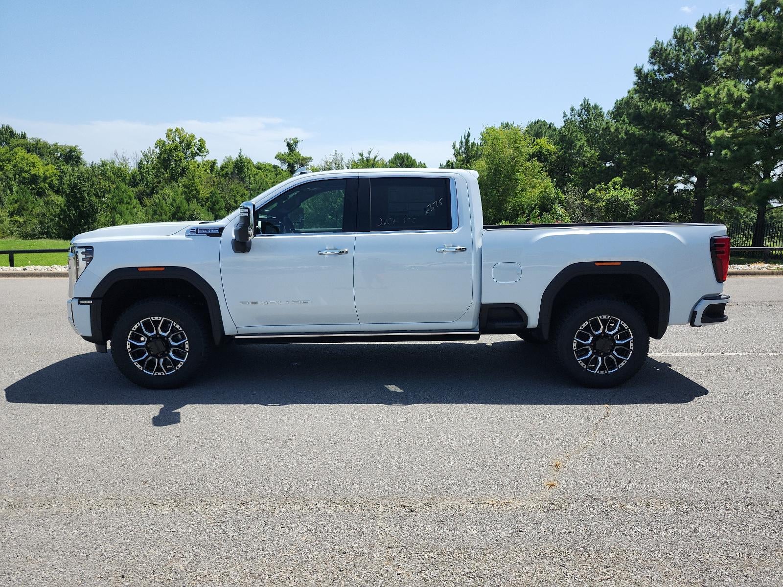2026 GMC Sierra 2500 HD Crew Cab Standard Box 4-Wheel Drive Denali